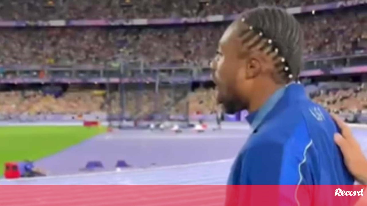 O momento em que Noah Lyles festeja efusivamente recorde do mundo de Armand Duplantis