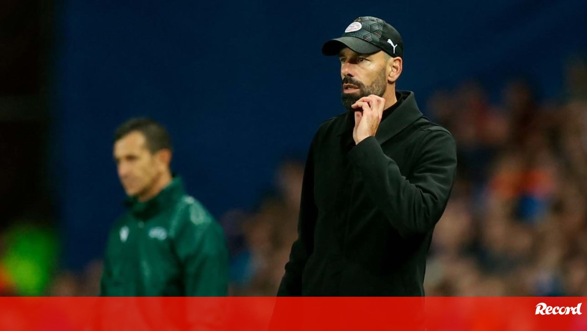 Van Nistelrooy: «É muito bom estar de volta. Estamos em sintonia»