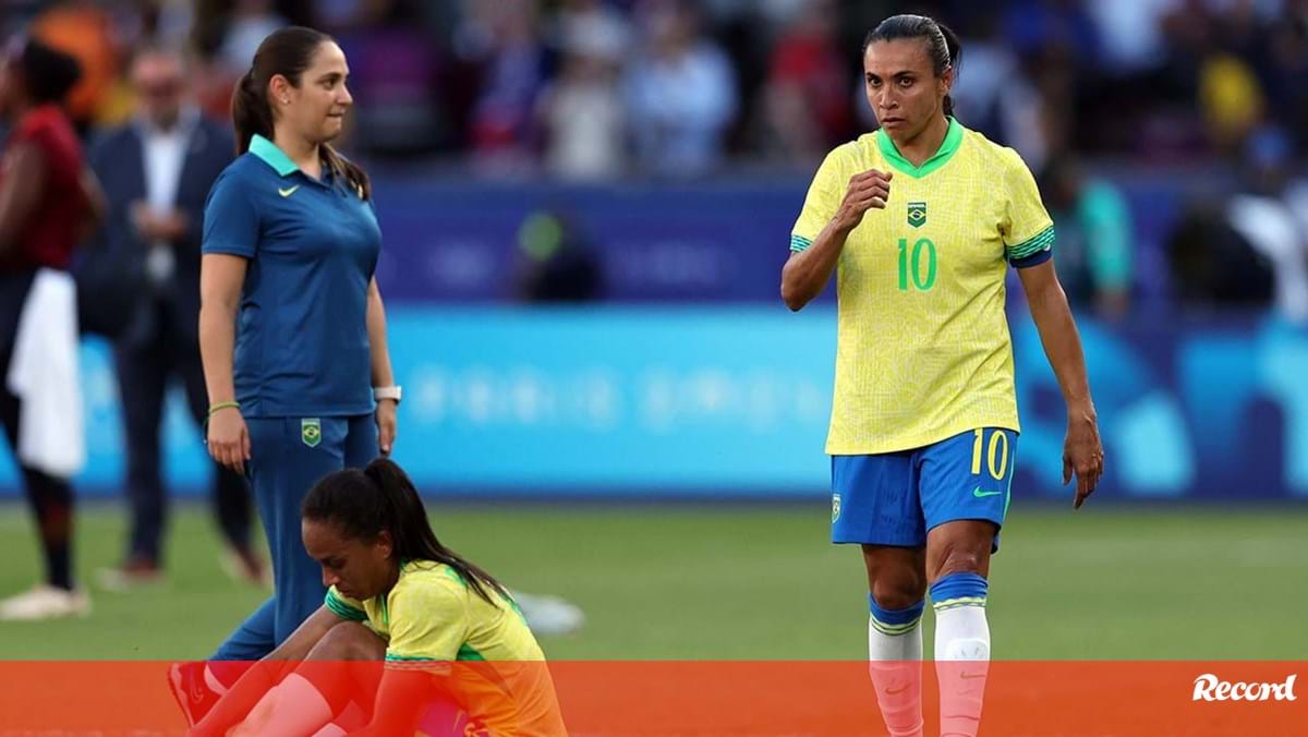 Estados Unidos vence Brasil e conquista ouro no torneio feminino de futebol