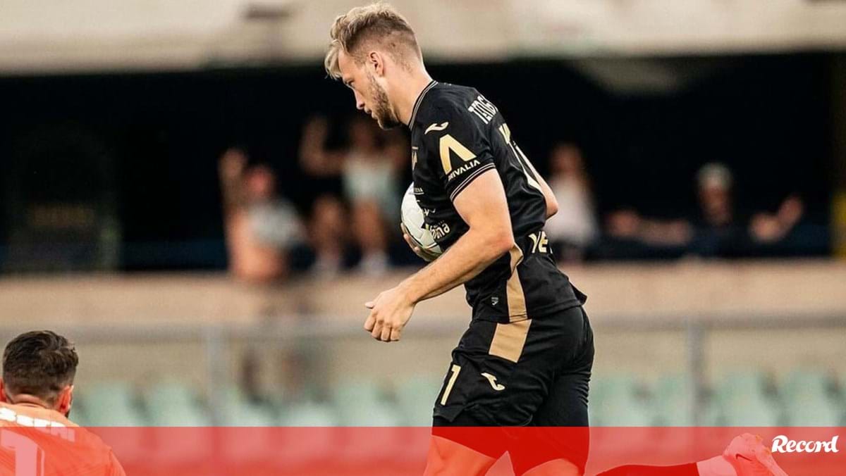 Tengstedt marca na estreia pelo Verona mas não evita eliminação da Taça de Itália