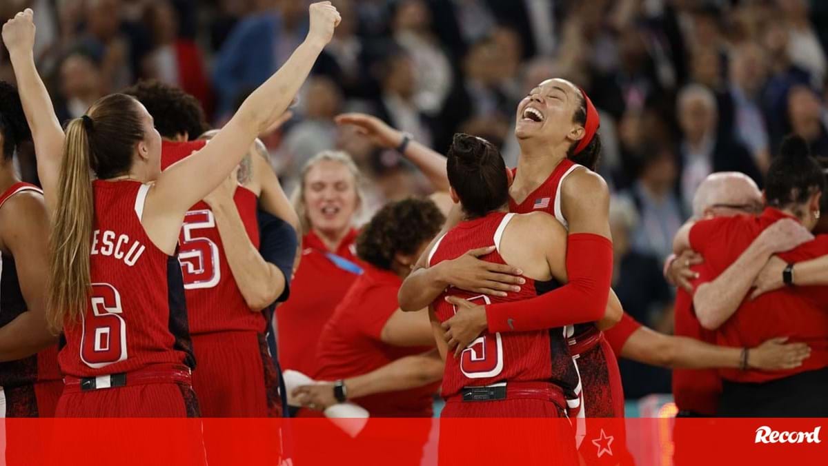 Estados Unidos vencem medalheiro de Paris'2024 com triunfo no basquetebol feminino