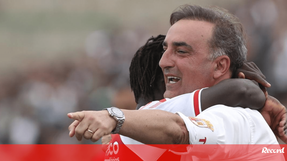 Carlos Carvalhal volta a casa: dos 17 jovens lançados aos 90 milhões de euros que ajudou a ganhar