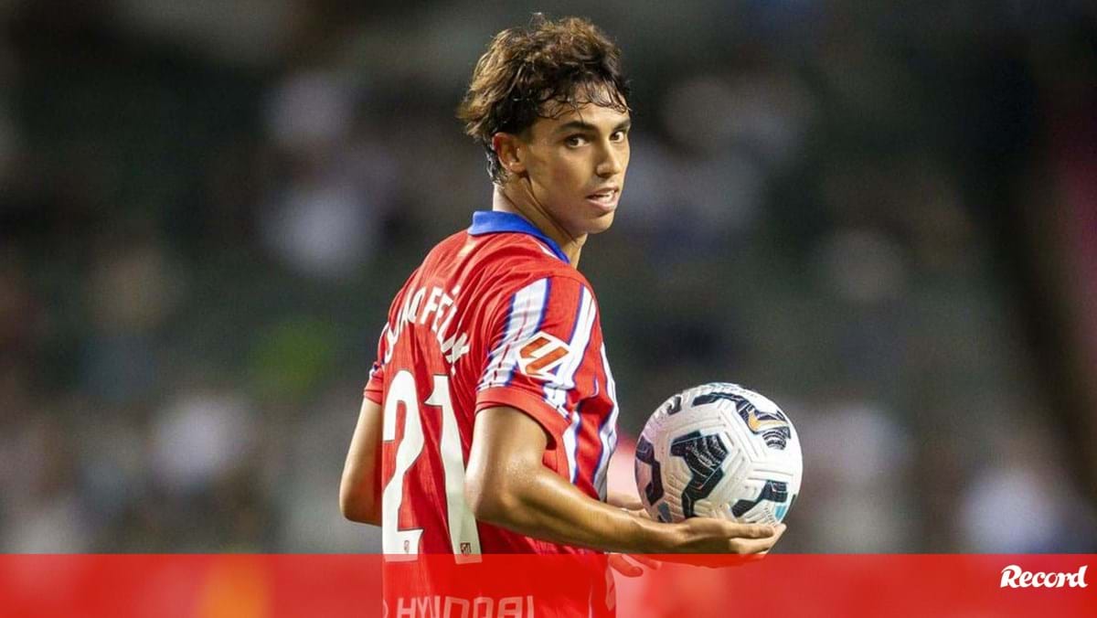 Notícia Record: Atlético Madrid rejeita primeira oferta do Chelsea por João Félix