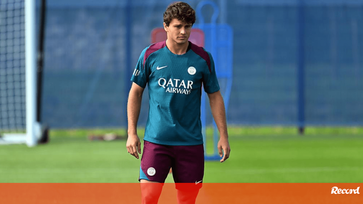 João Neves convocado para a estreia do PSG na Ligue 1 com dupla portuguesa de fora