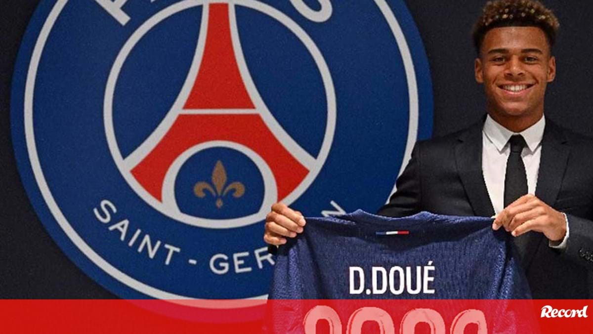 Desiré Doué reforça o PSG