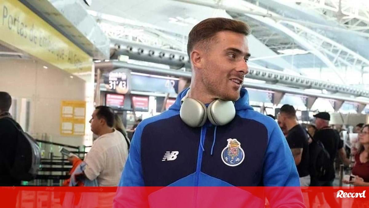 FC Porto e Alavés negoceiam Toni Martínez: conheça os detalhes