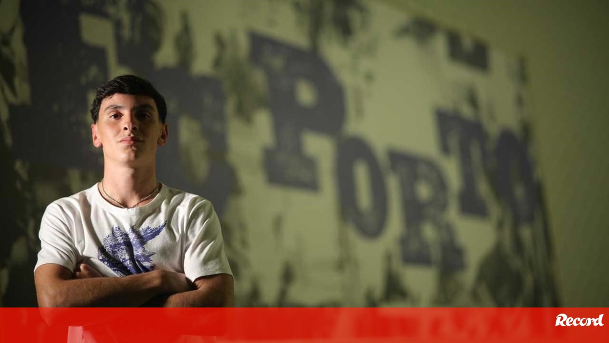 Tomás Santos reforça o FC Porto: «Tinha o sonho de jogar neste grande clube»