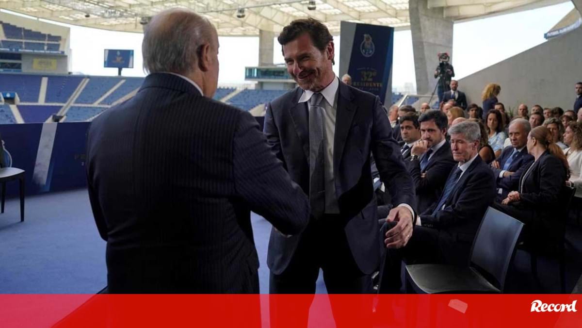 Villas-Boas homenageia Pinto da Costa: «Quero agradecer-lhe tudo o que fez pelo FC Porto»