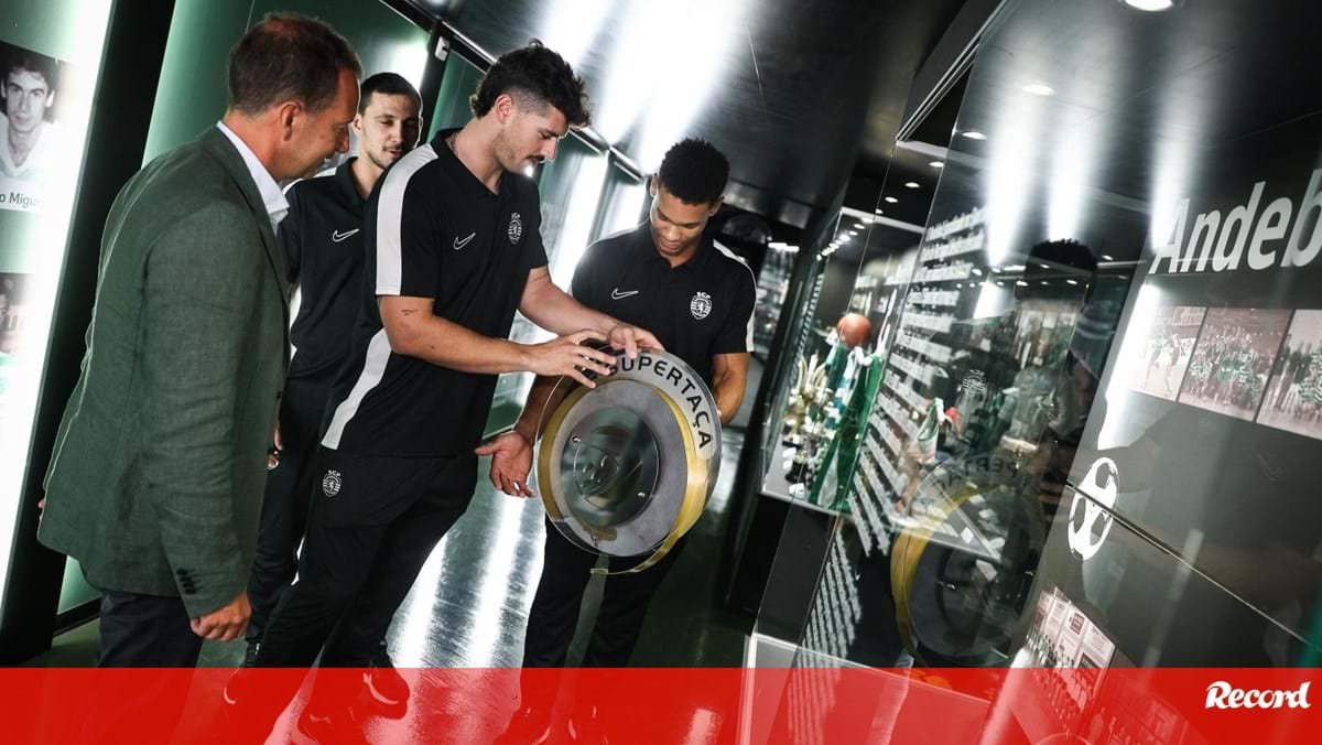 Sporting guarda Supertaça de andebol no Museu