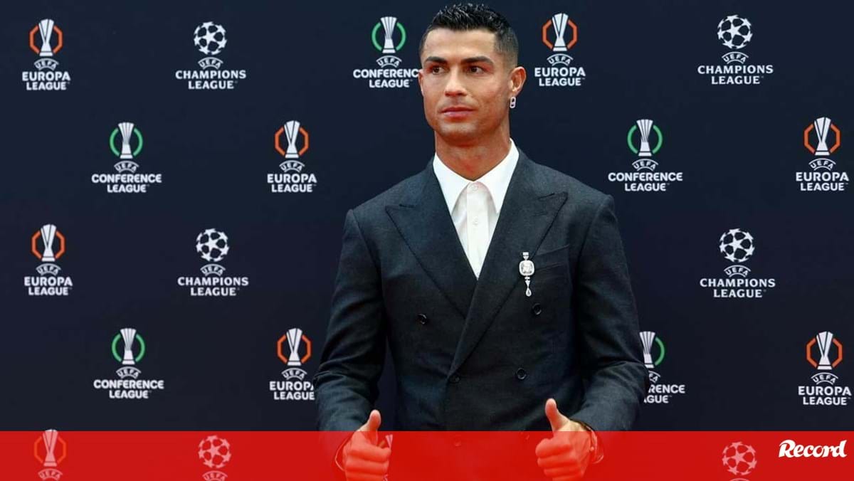 Cristiano Ronaldo já está no Mónaco para o sorteio da Liga dos Campeões