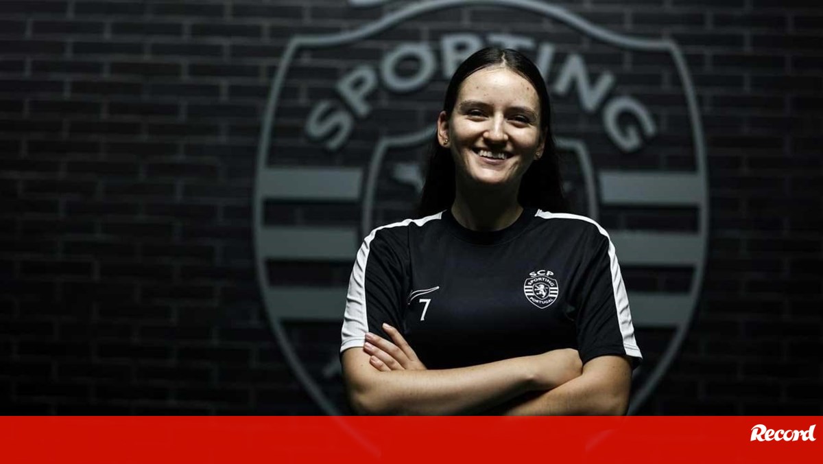 Daniela Barraza reforça voleibol do Sporting