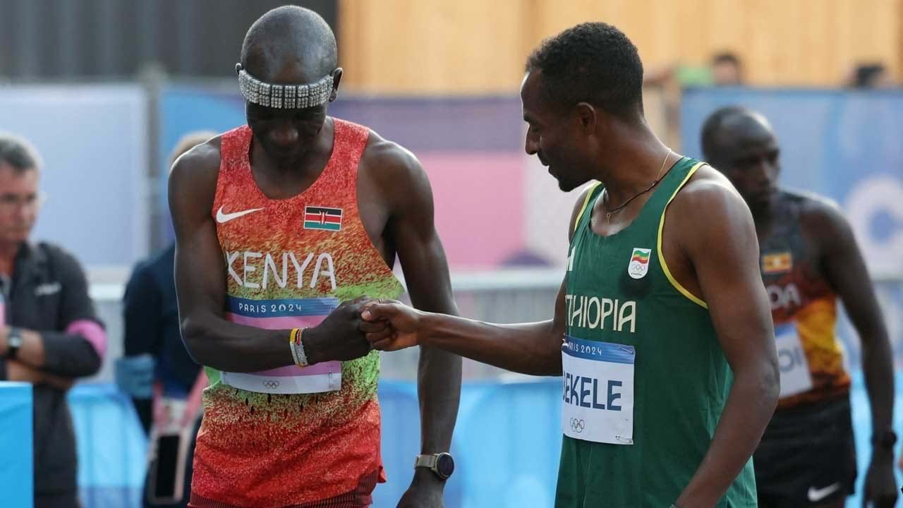 O enorme gesto de Eliud Kipchoge após desistir na maratona de Paris