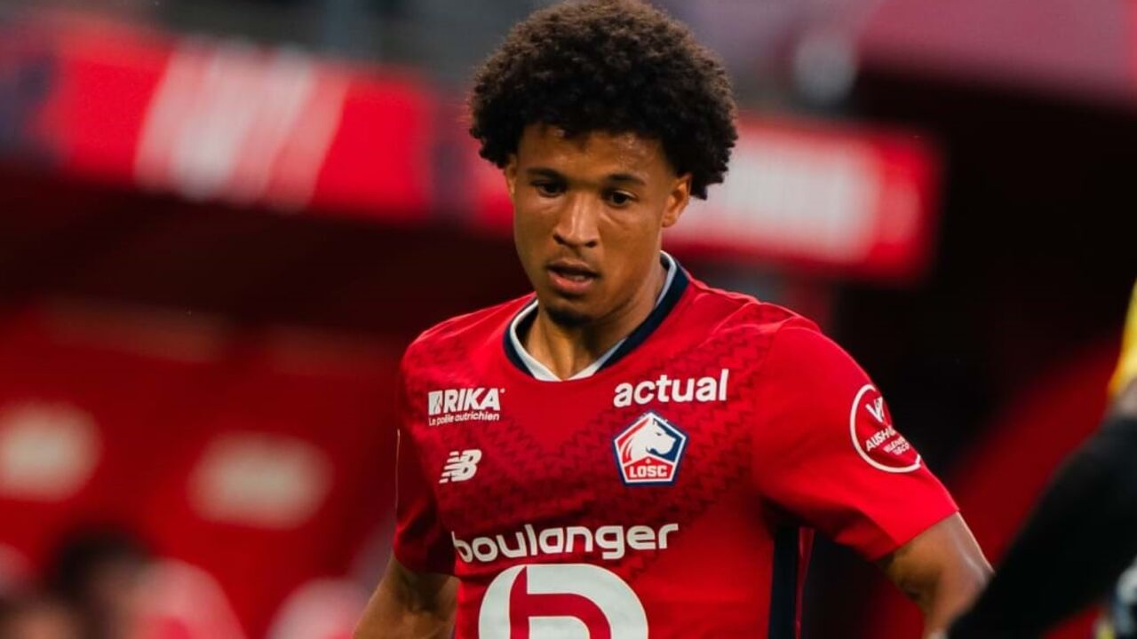 Tiago Santos foi titular e abriu o marcador