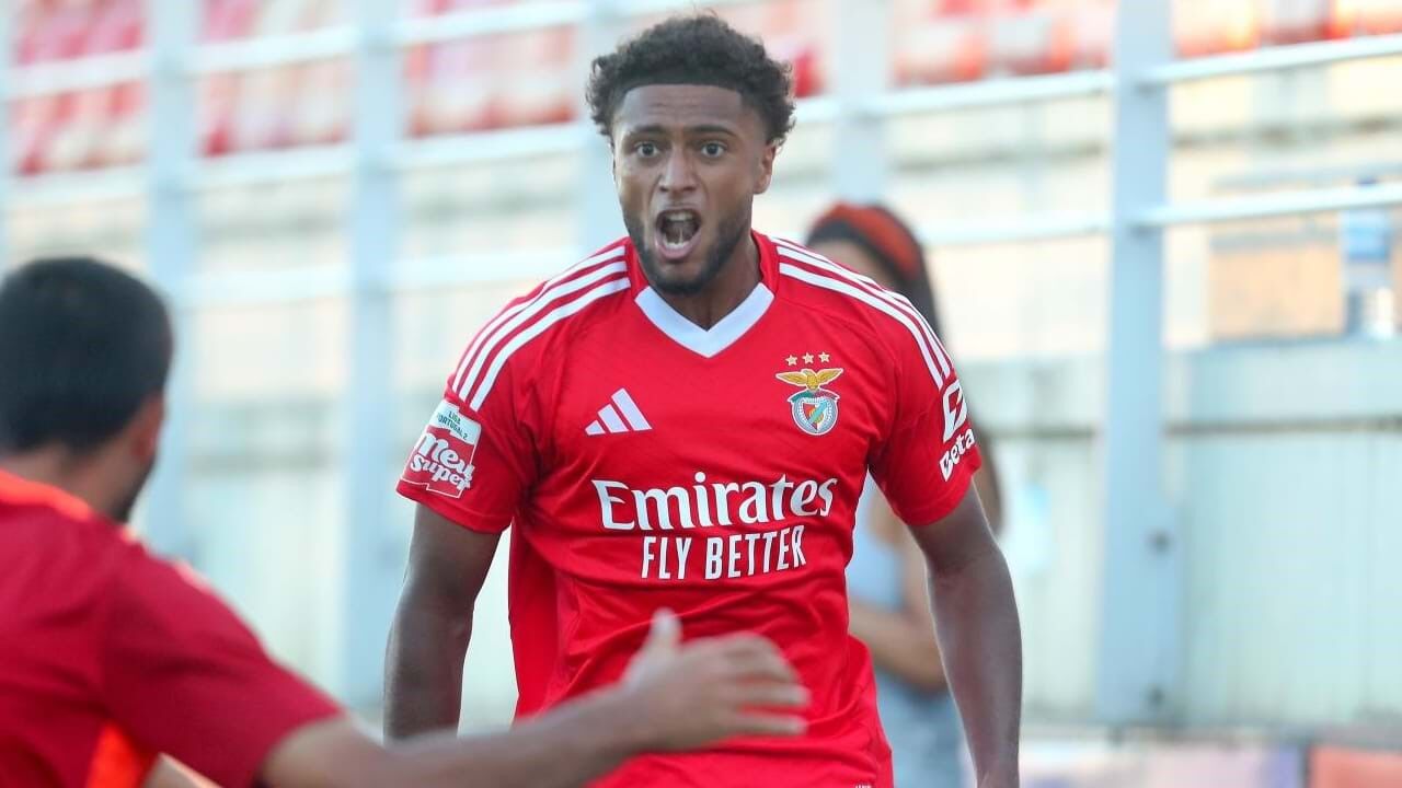 Varela fez o segundo golo do Benfica B