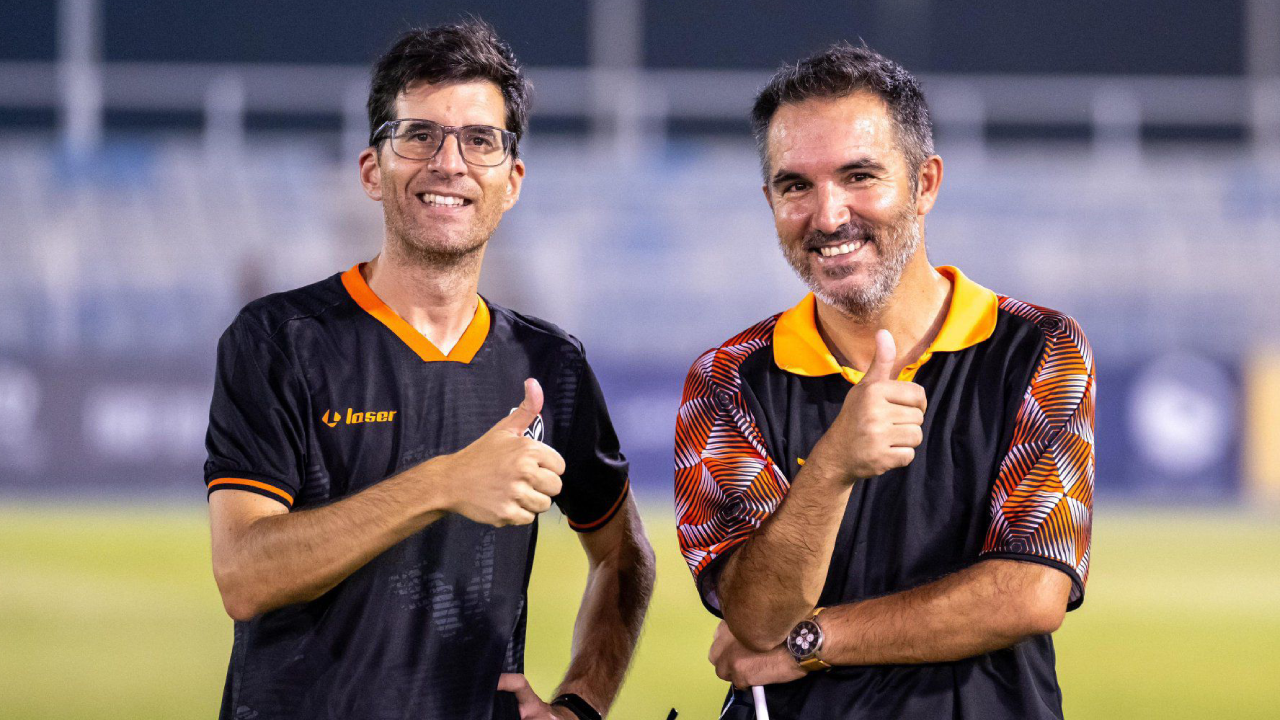 Carlos Pinto à direita.