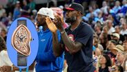 LeBron James - Cartier Crash Skeleton Rose Gold, 273 mil euros