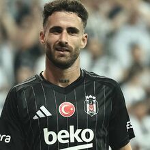 <![CDATA[ Rafa Silva entra em rota de colisão com o treinador e pode abandonar Besiktas em janeiro ]]>