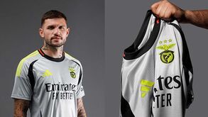 Benfica apresenta terceiro equipamento para esta temporada com cor que já gerou polémica