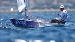 Eduardo Marques em terceiro após duas regatas de ILCA 7 em Paris'2024