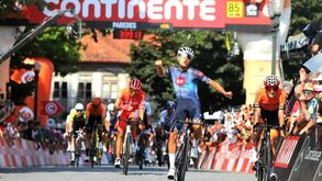 Francisco Peñuela vence 7.ª etapa ao sprint e Afonso Eulálio mantém camisola amarela