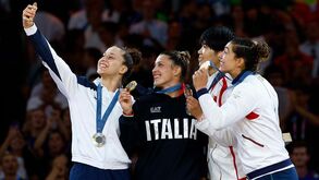 A emoção de Patrícia Sampaio ao receber a sonhada medalha de bronze