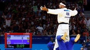 Golpe de teatro nos últimos segundos dá ouro olímpico ao azeri Zelym Kotsoiev