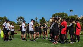 Al Ittihad manda dois jogadores para casa após incidentes no jogo com o Farense
