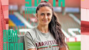 Sofia Lewis reforça ataque do Marítimo