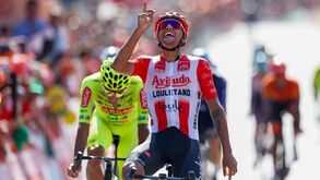 Crónica da 8.ª etapa: Pelotão adormece e Tomas Contte vence ao sprint em Fafe