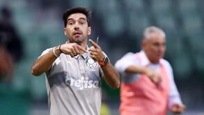 Abel Ferreira enfrenta crise ao leme do Palmeiras