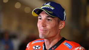 Aleix Espargaró garante pole position para o GP da Grã-Bretanha: Miguel Oliveira sai de 15.º