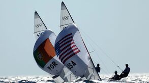 Carolina João e Diogo Costa terminam segundo dia de 470 em 16.º lugar