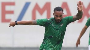 Schettine marca no empate do Moreirense com o Feirense