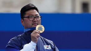 Novo ouro de Woojin Kim e Coreia do Sul faz pleno no tiro com arco