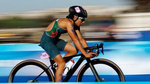 Estafeta mista de triatlo acaba em 5.º e garante mais um diploma olímpico para Portugal