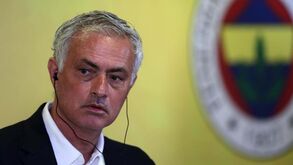 Já são conhecidos os possíveis adversários do Fenerbahçe de Mourinho no playoff da Champions