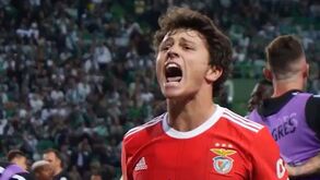 «Obrigado, João Neves»: Benfica despede-se do jovem médio
