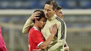 João Neves não esquece Roger Schmidt na hora do adeus: «Foi ele que acreditou em mim...»
