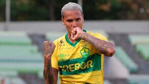 Substituto de Hulk: Deyverson reforça Atlético Mineiro