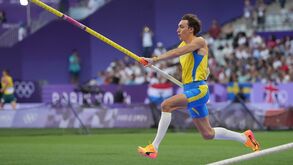 Armand Duplantis atingiu os 38.2 km/h rumo ao recorde mundial do salto com vara
