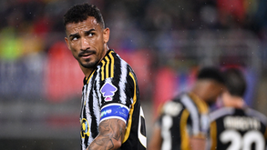 Danilo e os jogadores 'riscados' da Juventus: «Não é uma situação fácil para ninguém...»
