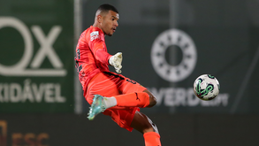 Rio Ave oficializa saída de Magrão