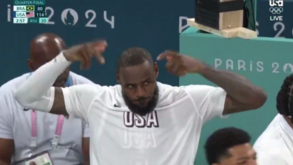 Insólito: público estava a gritar por Léon Marchand. LeBron pensou que era para si