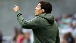 Tray Fuller fechado no Tondela