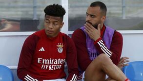 Neres, Arthur Cabral e Tengstedt já estão na porta de saída... mas plantel do Benfica pode emagrecer ainda mais