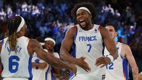França na final do torneio masculino de basquetebol