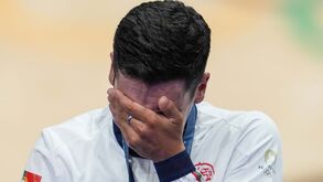 A emoção de Iuri Leitão ao receber a medalha de prata 