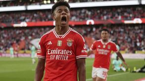 «Neres precisa de jogar»: antigo treinador do extremo vê Nápoles como 