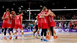 Estados Unidos conquistam bronze no voleibol masculino