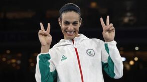 Imane Khelif sagra-se campeã olímpica de boxe 